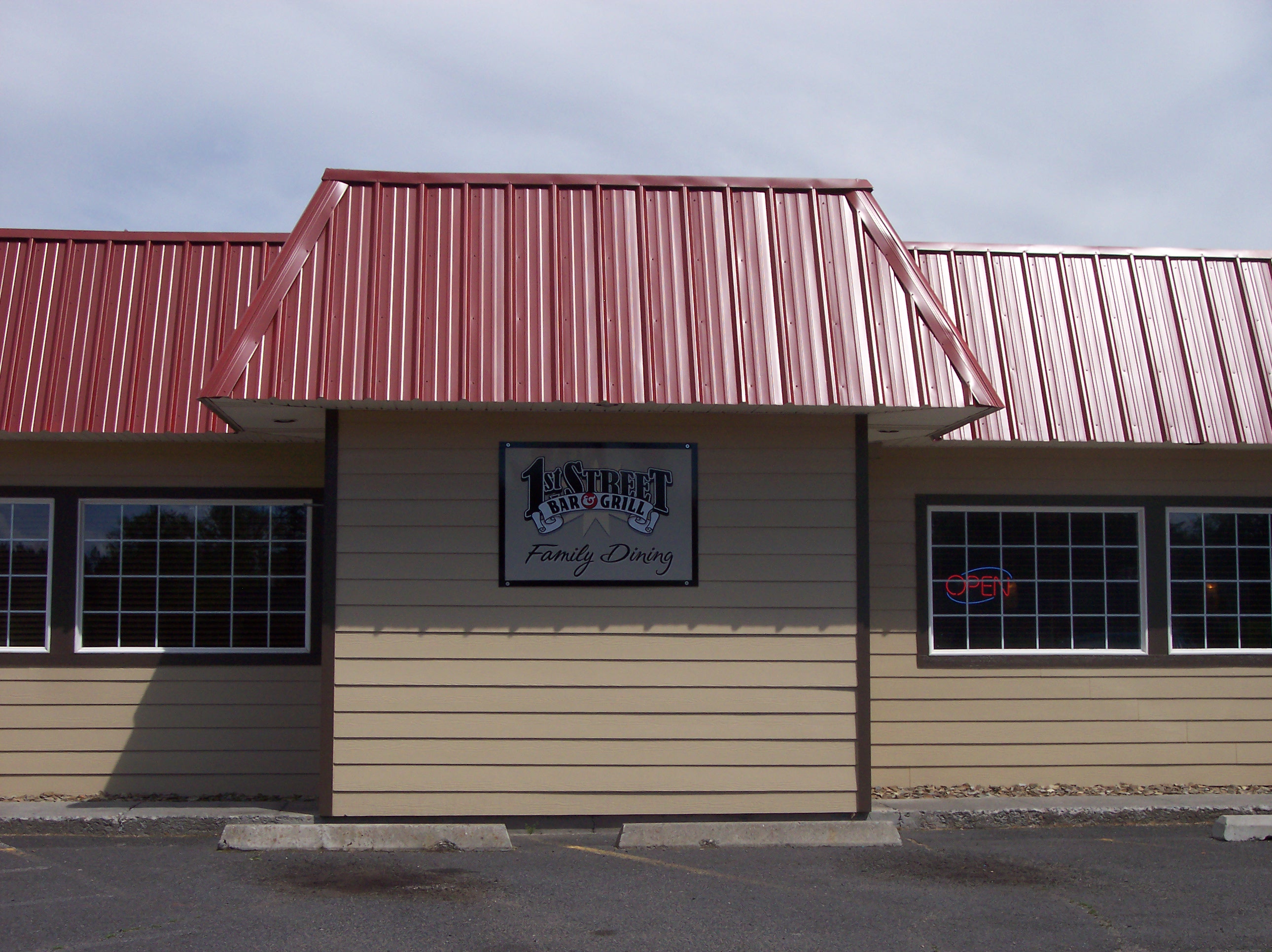 About Us__Hometown Service, With Downtown Cuisine!__